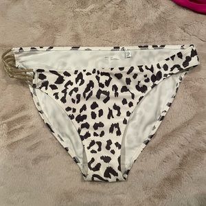 Full coverage cheetah bikini bottom